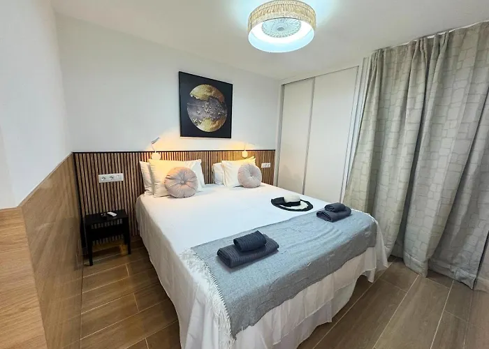 Paths Of Life 플라야 델 잉글스