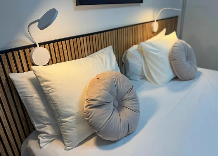 Paths Of Life 플라야 델 잉글스