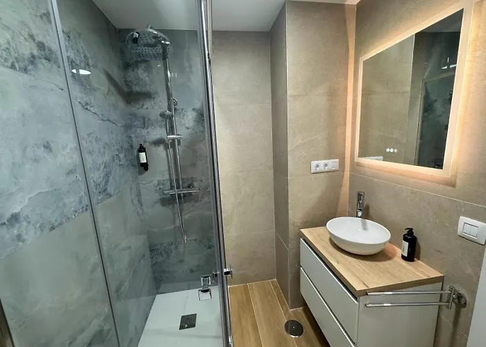 Paths Of Life 플라야 델 잉글스